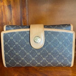 Rioni Moda Italia Genuine Leather Tri-Fold/Multi-Fold Wallet